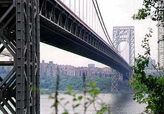 George Washington bridge between Manhattan and New Jersey - State of New York - USA-CANADA. Photo #2013