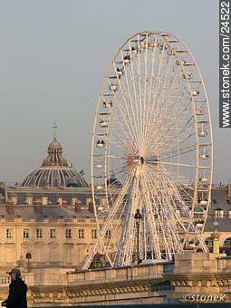 Place de la Concorde.  Carrusel. - Paris - FRANCE. Photo #24521