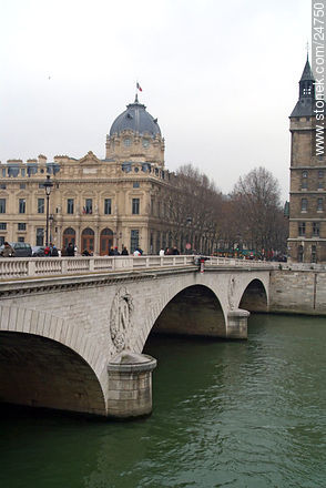 Pont au Change a la Ile de la Cité - París - FRANCIA. Foto No. 24750