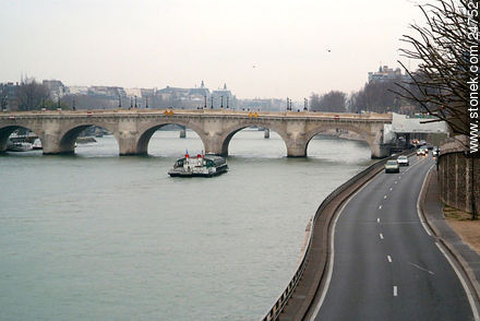 Pont Neuf. Voie G. Pompidou - París - FRANCIA. Foto No. 24752
