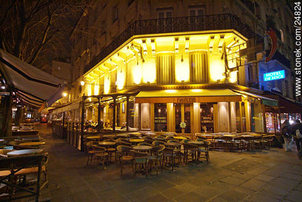 Rue de Rivoli y rue Vieille - París - FRANCIA. Foto No. 24824