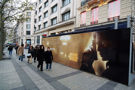 James Bond + Omega en Champs Elysées - París - FRANCIA. Foto No. 24973