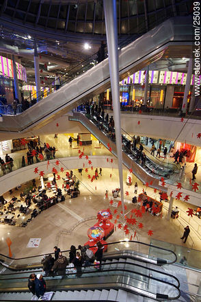 Shopping mall en La Défense - París - FRANCIA. Foto No. 25039