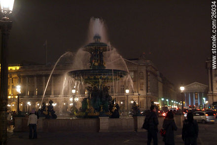 Place de la Concorde. La Madeleine. - Paris - FRANCE. Photo #26034