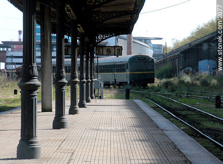 Andén de la antigua Estación Central General Artigas - Departamento de Montevideo - URUGUAY. Foto No. 2077